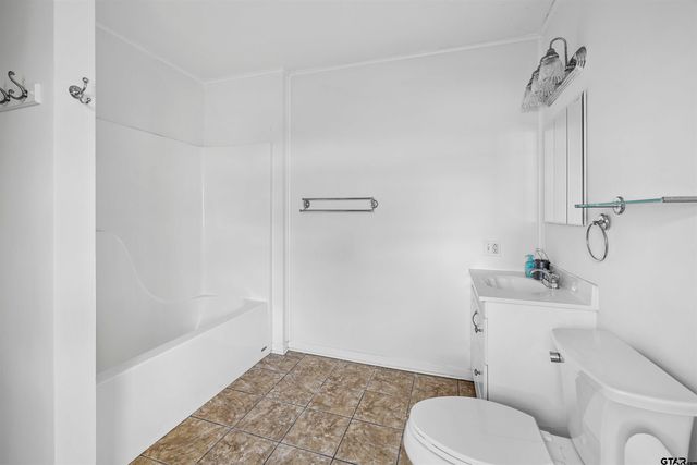 17119 Pilot Dr, Tyler, TX 75707