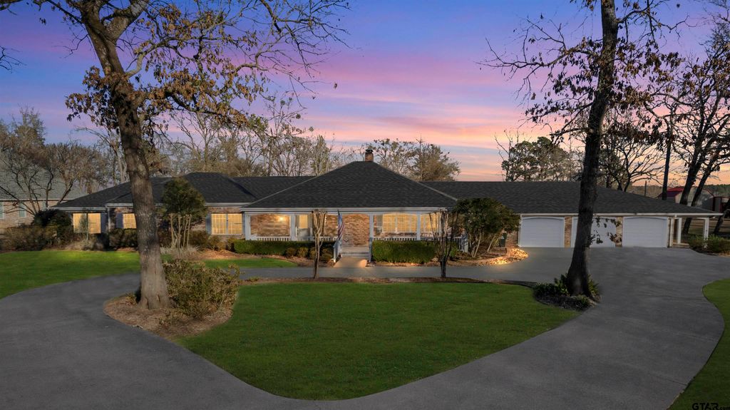 17119 Pilot Dr, Tyler, TX 75707