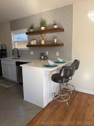 1210 S Evanston Avenue, Tulsa, OK 74104