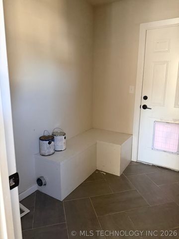 1210 S Evanston Avenue, Tulsa, OK 74104