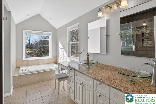 5191 Cassidy Drive, North Whitehall Twp, PA 18078