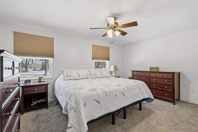 545 Chaparral Dr, Cranberry Twp, PA 16066