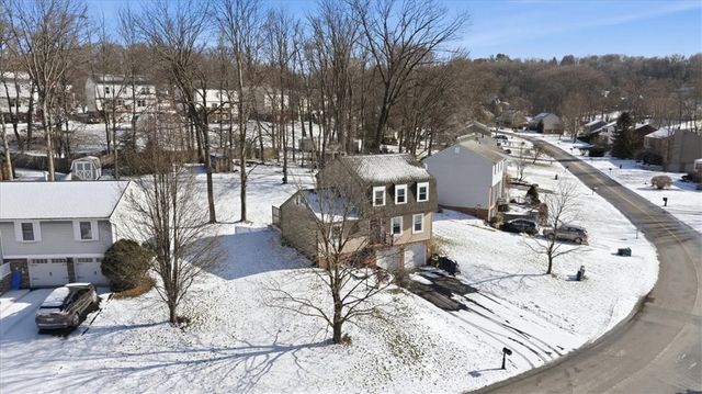 545 Chaparral Dr, Cranberry Twp, PA 16066
