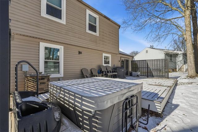 545 Chaparral Dr, Cranberry Twp, PA 16066