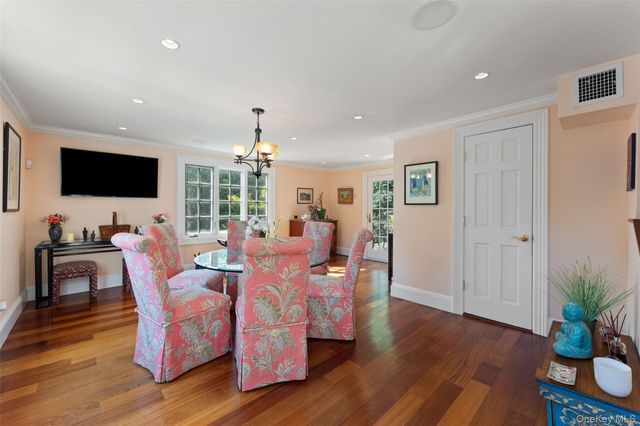 5 Cooper Road, Scarsdale, NY 10583