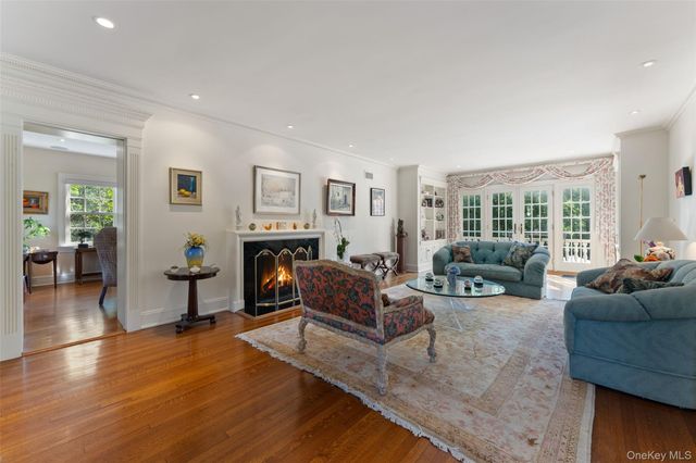 5 Cooper Road, Scarsdale, NY 10583