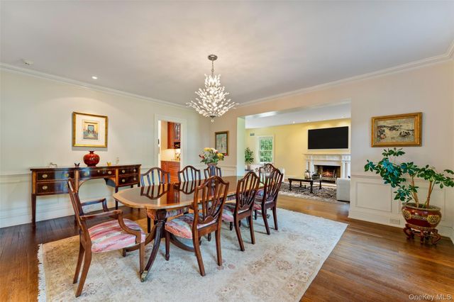 5 Cooper Road, Scarsdale, NY 10583