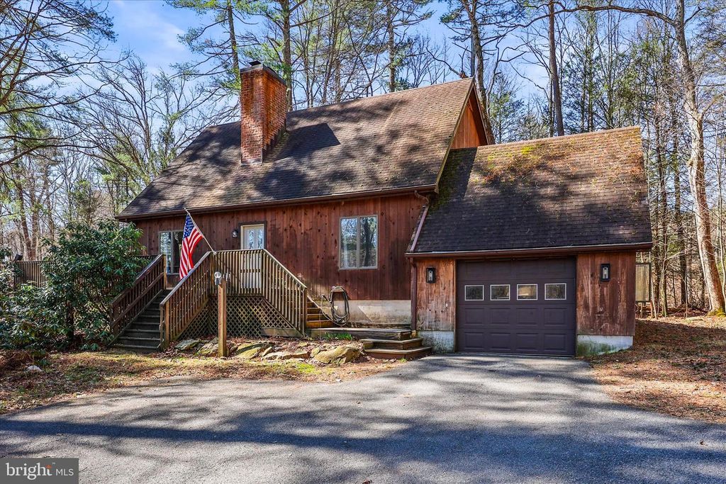 200 BOYDS HOLLOW RD, Biglerville, PA 17307