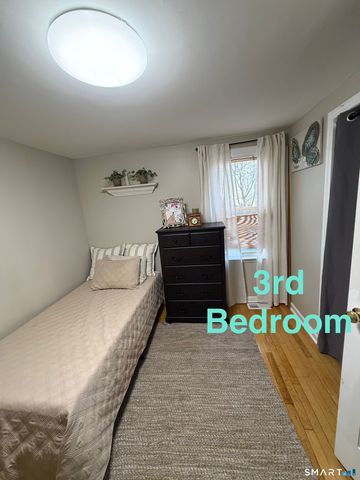 407 Short Beach Road, East Haven, CT 06512