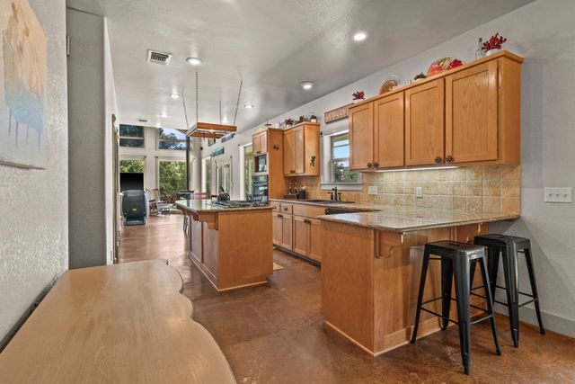 140 COUNTY ROAD 2242, Daingerfield, TX 75638