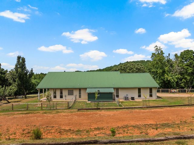 140 COUNTY ROAD 2242, Daingerfield, TX 75638