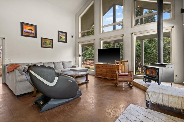 140 COUNTY ROAD 2242, Daingerfield, TX 75638