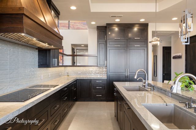 2001 W GREYHAWK CIR, St. George, UT 84770