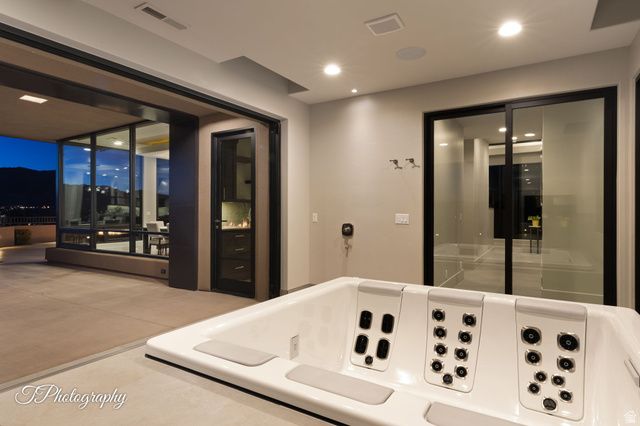 2001 W GREYHAWK CIR, St. George, UT 84770