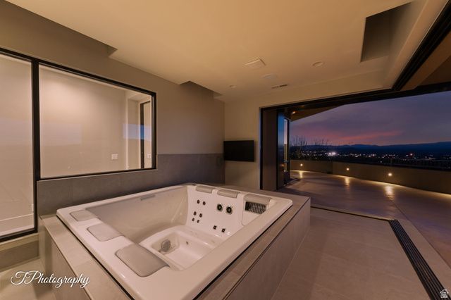 2001 W GREYHAWK CIR, St. George, UT 84770