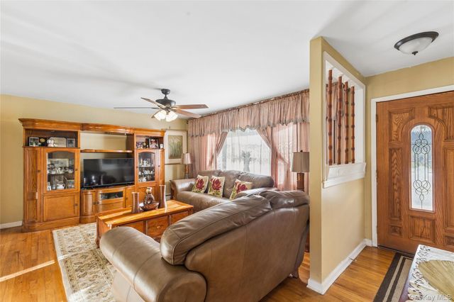 15 Pine Cone Street, Middle Island, NY 11953