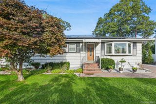 15 Pine Cone Street, Middle Island, NY 11953