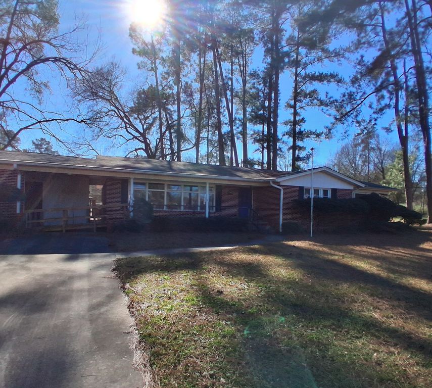 106 Candy Drive, Pittsburg, TX 75686