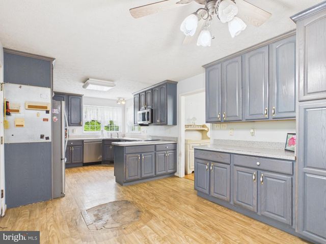 674 POTATO HILL ST, Hedgesville, WV 25427