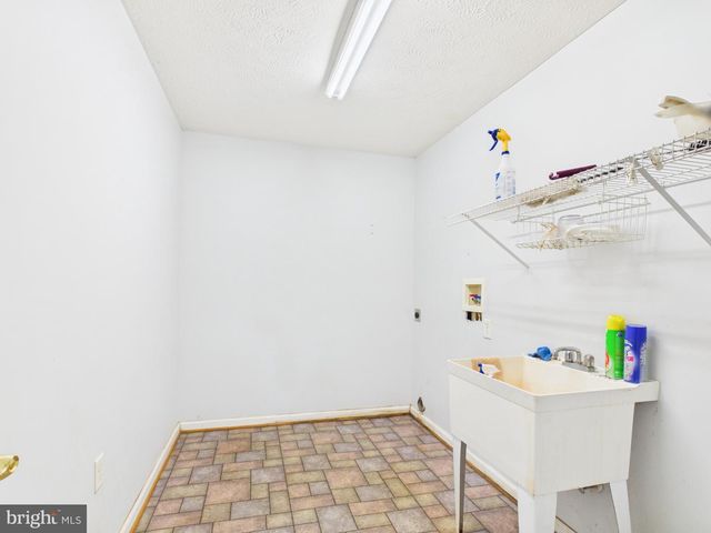 674 POTATO HILL ST, Hedgesville, WV 25427
