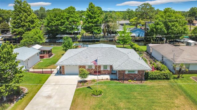 12547 PINE ISLAND DRIVE, Leesburg, FL 34788