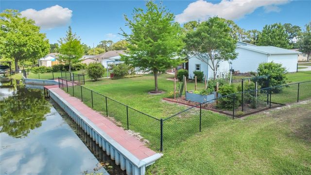 12547 PINE ISLAND DRIVE, Leesburg, FL 34788