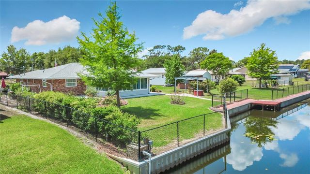 12547 PINE ISLAND DRIVE, Leesburg, FL 34788