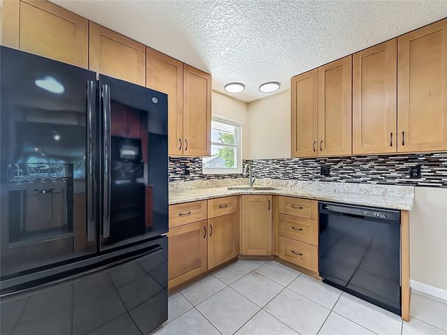 12547 PINE ISLAND DRIVE, Leesburg, FL 34788