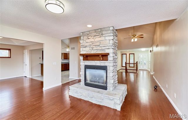 157 S Kings Road, Lake Sherwood, MO 63357