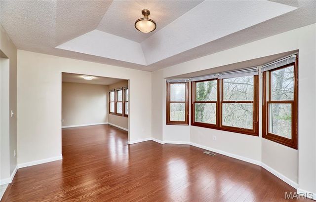 157 S Kings Road, Lake Sherwood, MO 63357