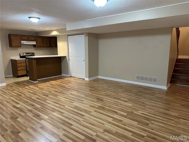 157 S Kings Road, Lake Sherwood, MO 63357