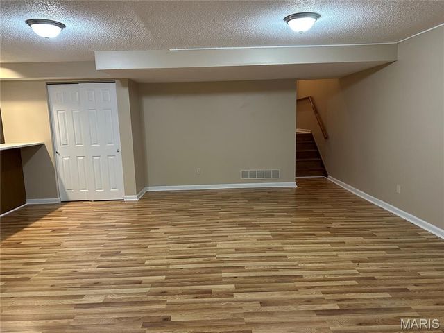 157 S Kings Road, Lake Sherwood, MO 63357