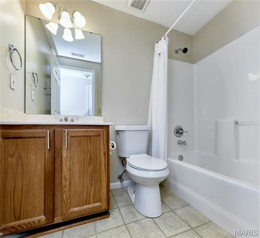157 S Kings Road, Lake Sherwood, MO 63357
