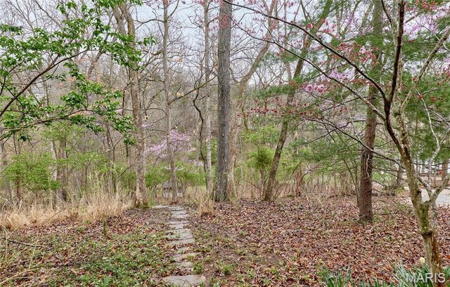 157 S Kings Road, Lake Sherwood, MO 63357