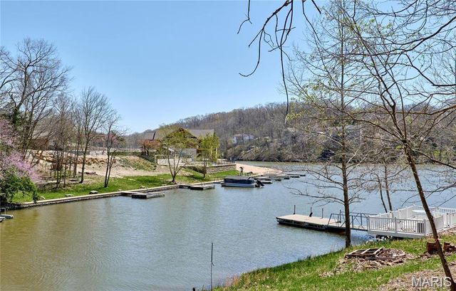 157 S Kings Road, Lake Sherwood, MO 63357