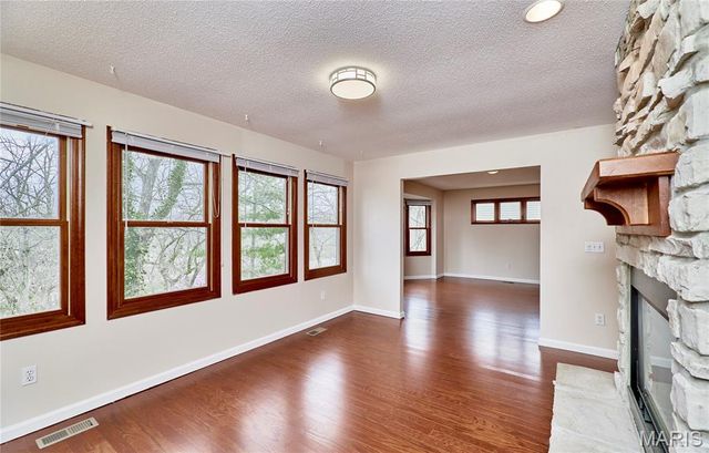 157 S Kings Road, Lake Sherwood, MO 63357