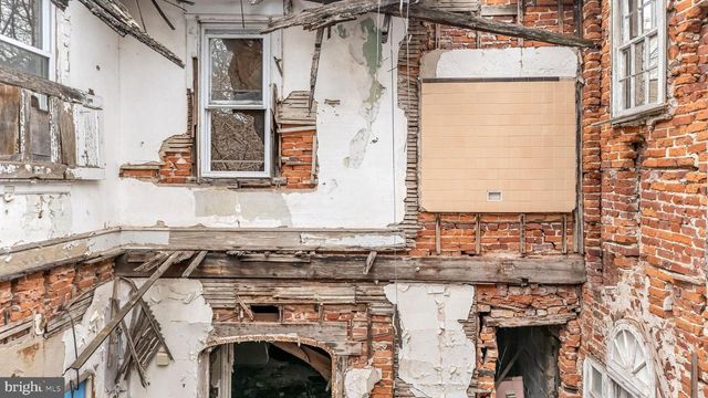 1145 THURMAN ST, Camden, NJ 08104