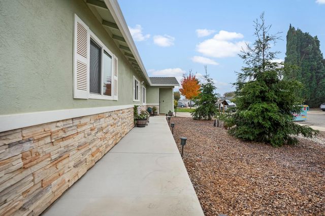 514 Tisdell Dr, Waterford, CA 95386