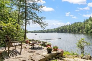 227 Chestnut Pond Road, Epsom, NH 03234