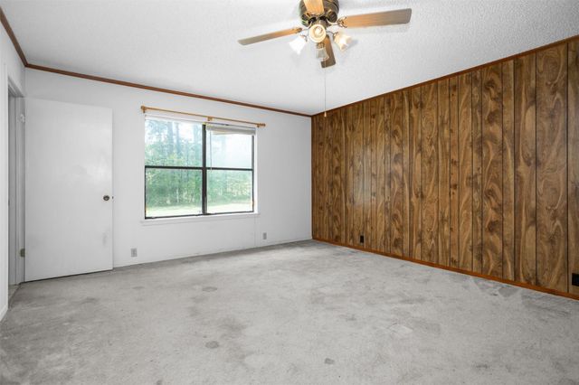 458 Cr 776, Douglass, TX 75943