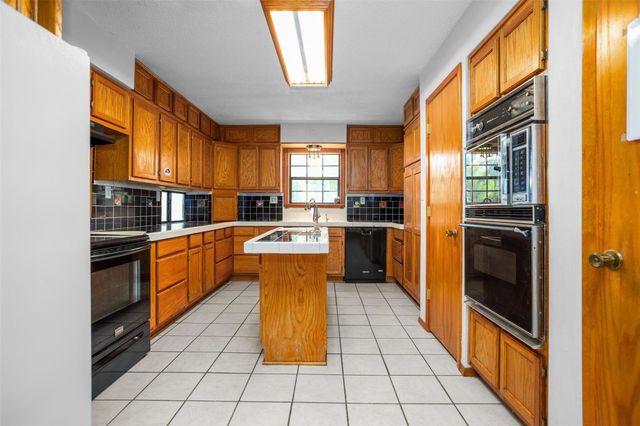 458 Cr 776, Douglass, TX 75943