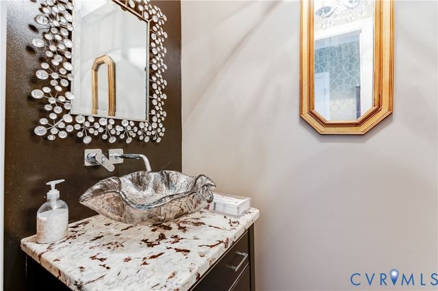 10102 Ashley Manor Ln, Mechanicsville, VA 23116