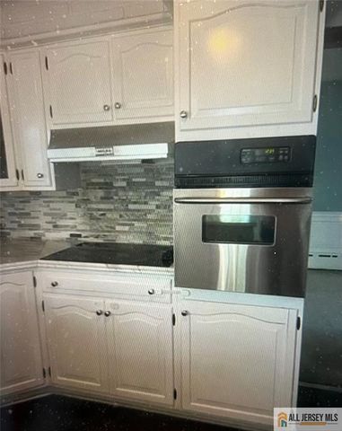 139 Bergen Street, Woodbridge Proper, NJ 07095