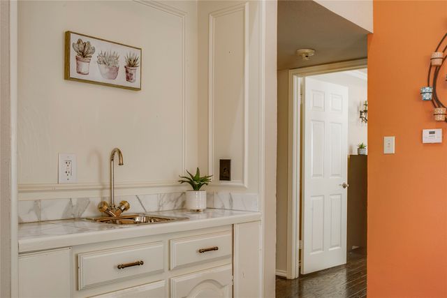 3204 Trevolle Place, Dallas, TX 75204