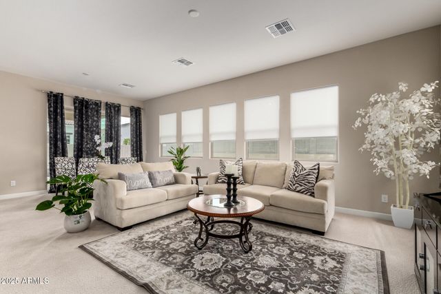 3983 W SERPENTINE Drive, San Tan Valley, AZ 85144