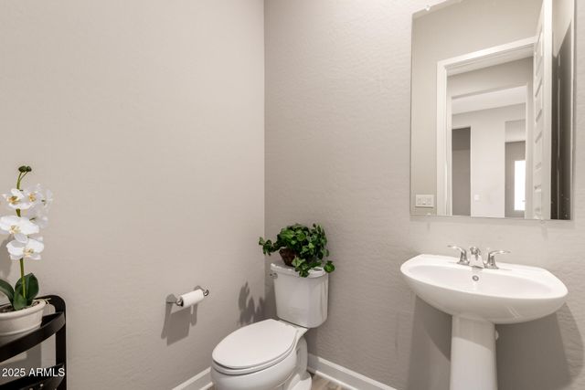 3983 W SERPENTINE Drive, San Tan Valley, AZ 85144