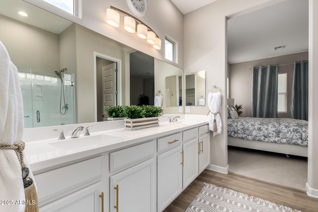 3983 W SERPENTINE Drive, San Tan Valley, AZ 85144