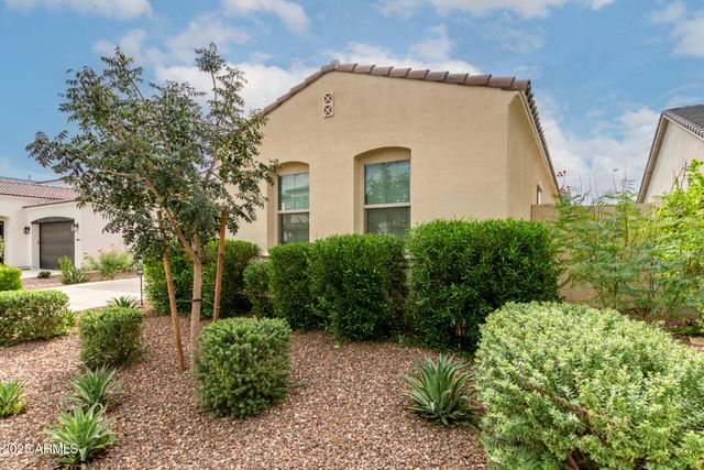 3983 W SERPENTINE Drive, San Tan Valley, AZ 85144