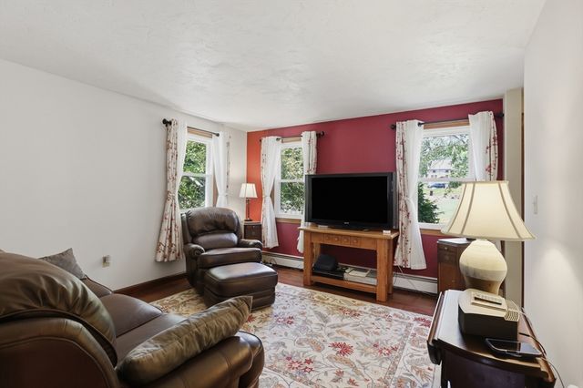95 Mccracken Road, Millbury, MA 01527