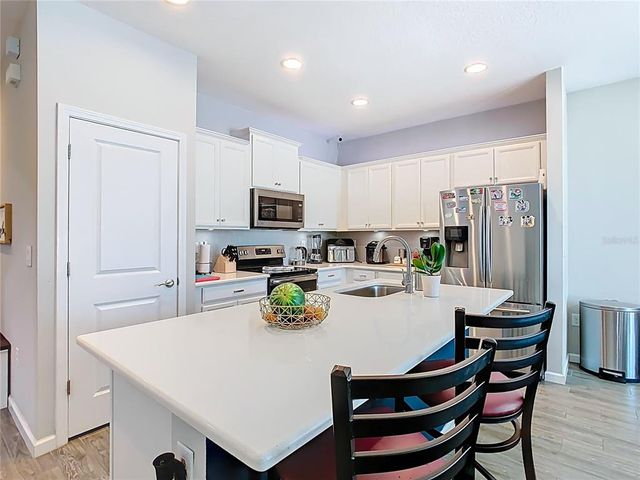 372 MEADOW POINTE DRIVE, Haines City, FL 33844